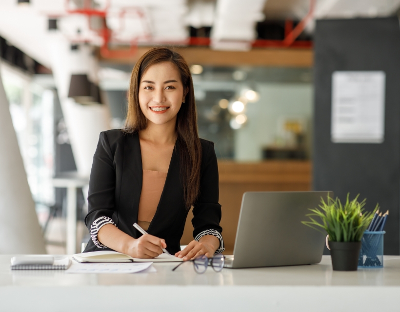 代表取締役　辻元舞の写真